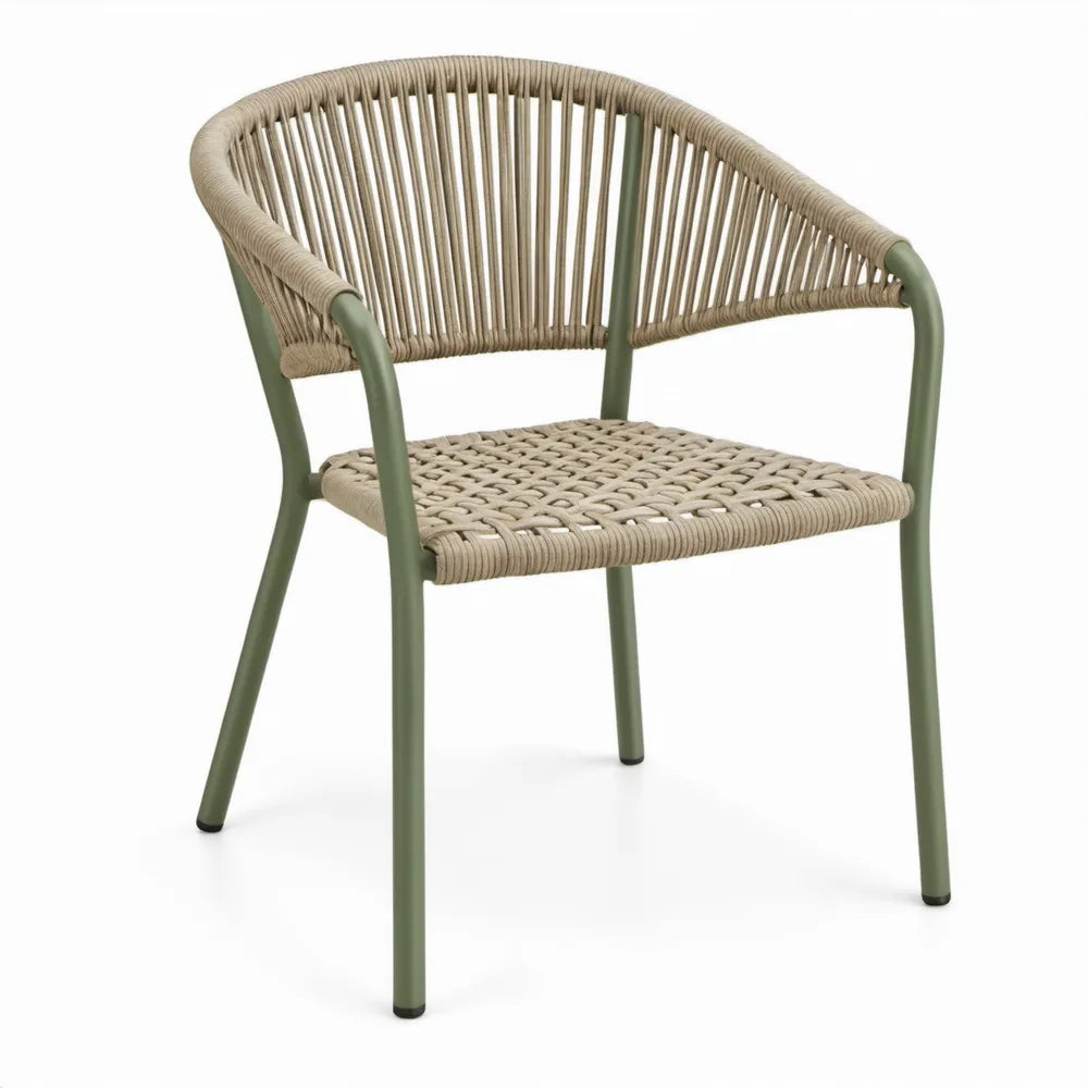 Terrasstoel met armleuningen van groen staal en beige vlechtwerk, 56 x 60 x 78 cm